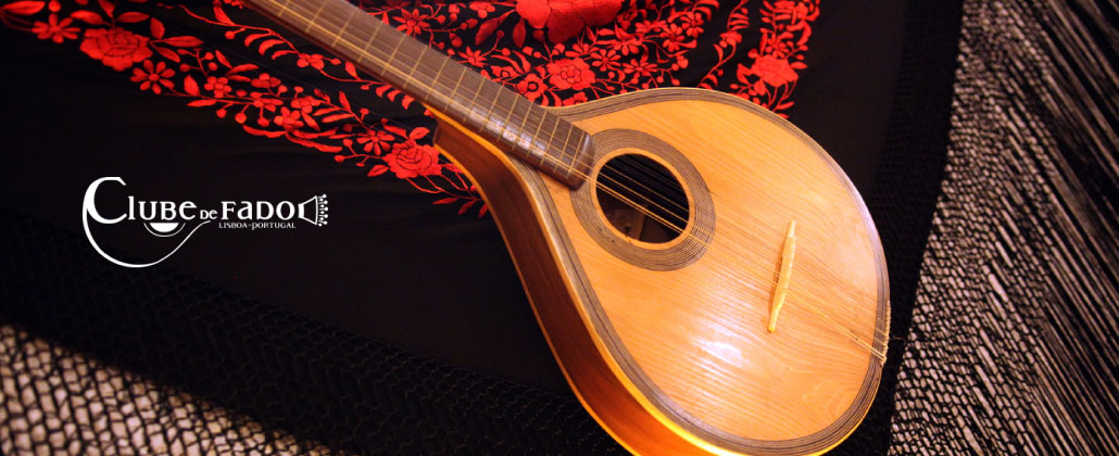 Guitarra portuguesa do Clube de Fado.